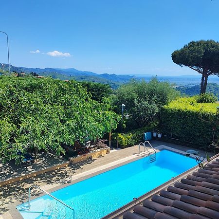 Villa Capo Corso Corsanico-Bargecchia Eksteriør billede
