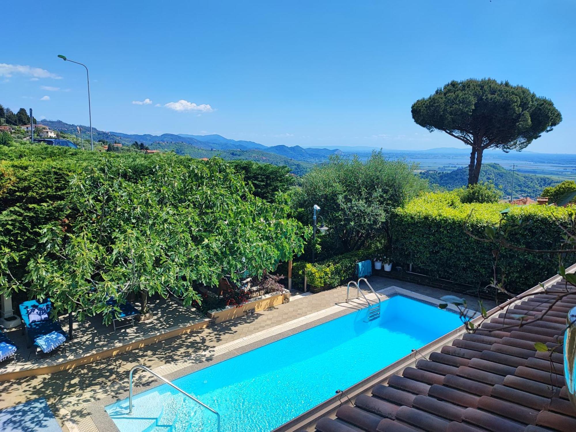 Villa Capo Corso Corsanico-Bargecchia Eksteriør billede